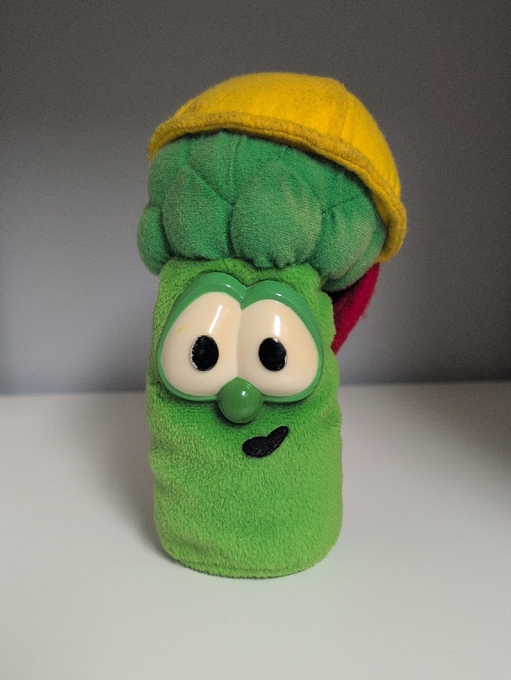 Vintage 1998 Veggie Tales Asparagus Stuffed Beanie Plush, 7" Green Big Eyes Red